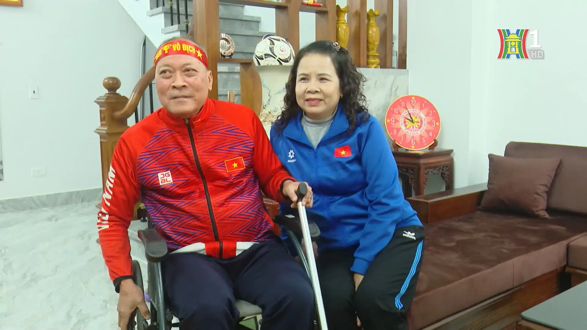 CĐV ngồi xe lăn đồng hành đội tuyển Việt Nam suốt 14 năm | Người tốt quanh ta | 12/01/2026